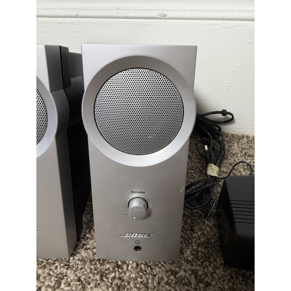 Bose Companion 2 Multimedia Computer Speakers Silver w/ Power Adapter Tested - Picture 3 of 10